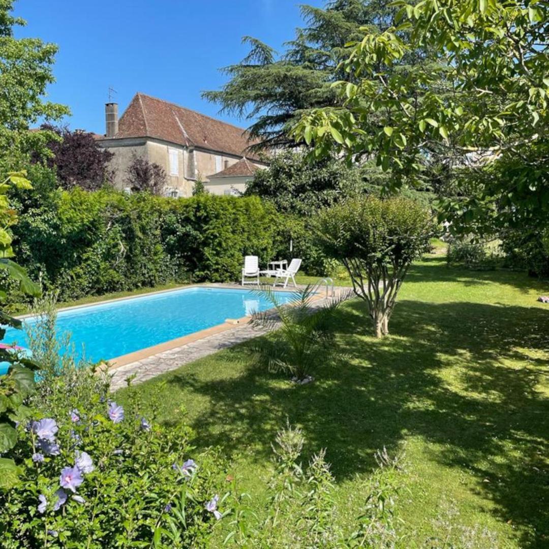 Bed and Breakfast Jardin Des Remparts Ортез Екстер'єр фото