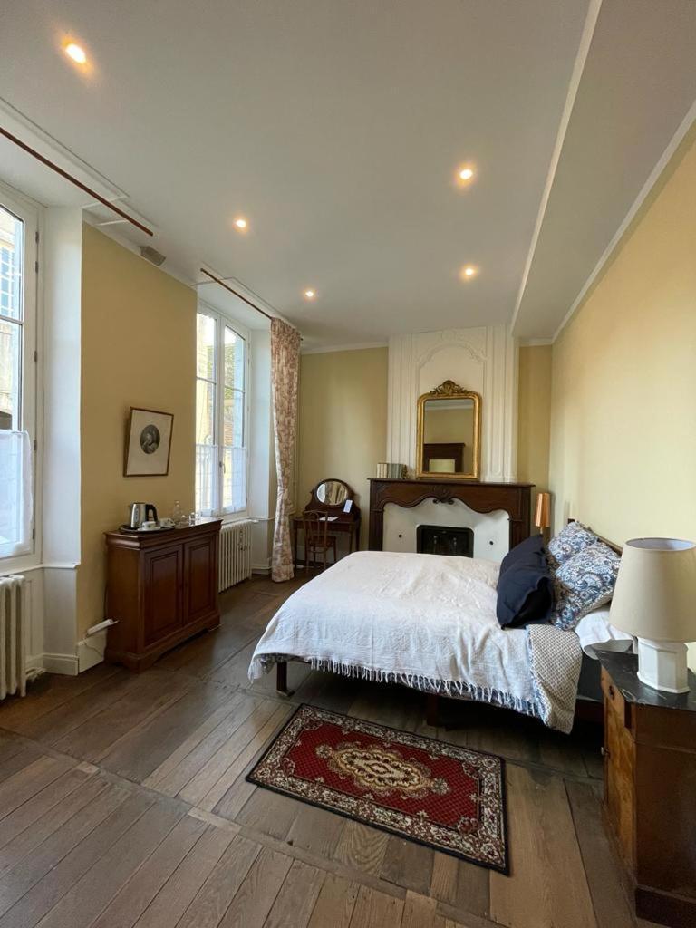 Bed and Breakfast Jardin Des Remparts Ортез Екстер'єр фото