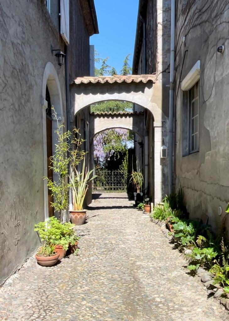 Bed and Breakfast Jardin Des Remparts Ортез Екстер'єр фото