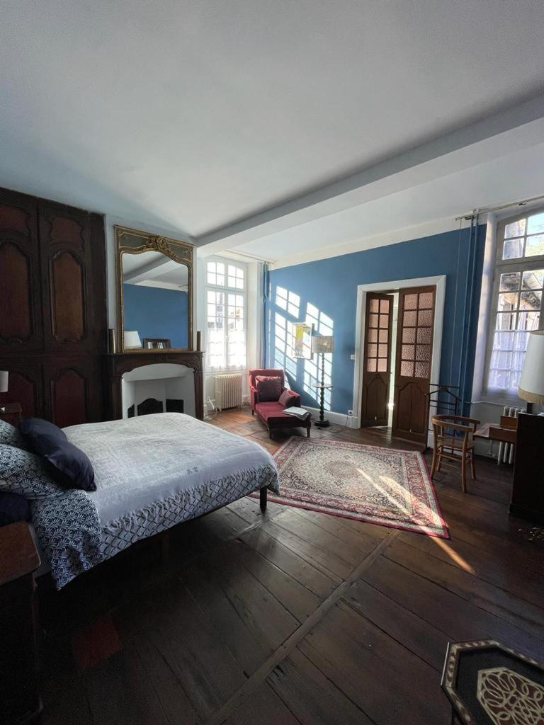 Bed and Breakfast Jardin Des Remparts Ортез Екстер'єр фото