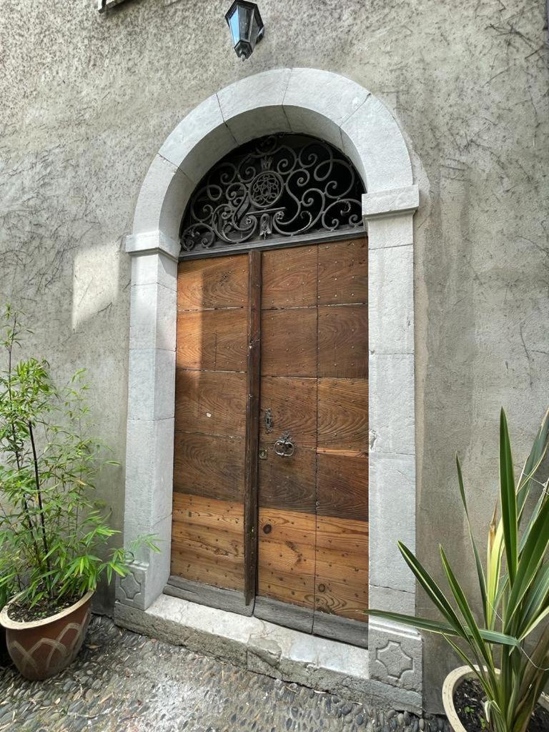 Bed and Breakfast Jardin Des Remparts Ортез Екстер'єр фото